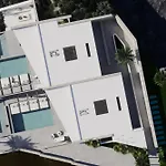 Monte Smith Luxury Vilă