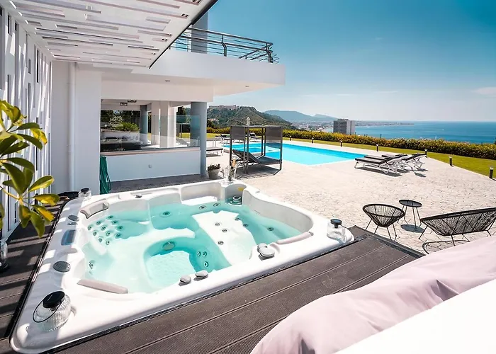 Monte Smith Luxury * Rhodes City