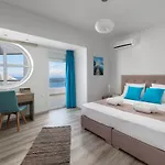 Monte Smith Luxury