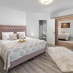 Monte Smith Luxury Rhodes City