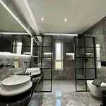 Monte Smith Luxury فيلة